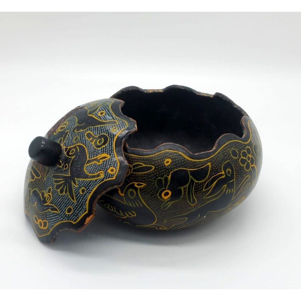 Vintage Mexican Gourd Trinket box - Folk Art Hand Carved Hand Painted